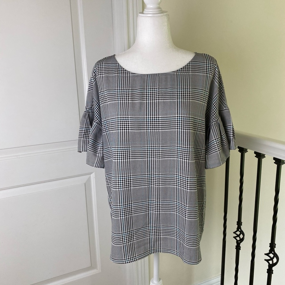 Women’s Ann Taylor Checkered Blouse - Med